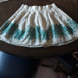 NWT BCBGeneration Embroidered Full Skirt Size 10